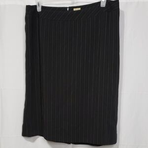 Vintage Caslon Black With Gray Pinstripes Pencil Skirt Size: 16W